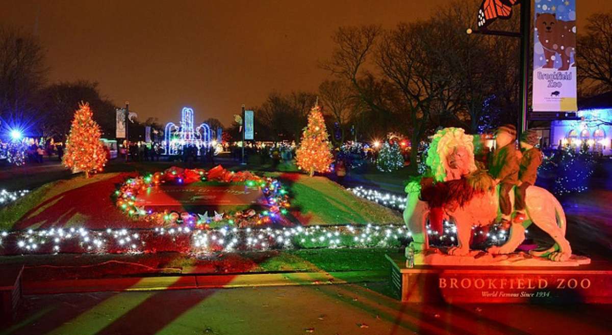 Brookfield Zoo's Holiday Magic The Magnificent Mile