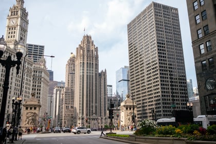 Mag Mile 8-1-23 Tribune Tower View of The Magnificent Mile, Chicago's renowned shopping district along Michigan Avenue, featuring a variety of stores, dining options, and iconic landmarks. Dining dinner food affordable option on the magnificent mile chicago themagmile the mag mile